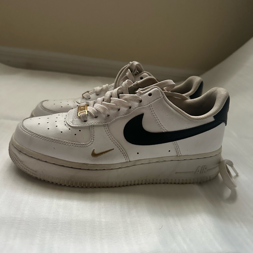white,black,gold air force ones
